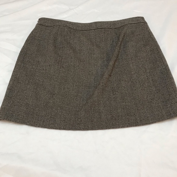 Banana Republic Skirt - Picture 3 of 6